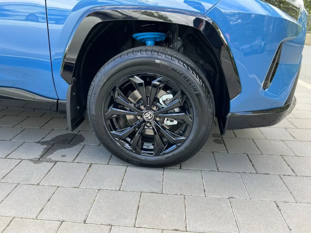 2022 Toyota RAV4 Hybrid SE Cavalry Blue 3